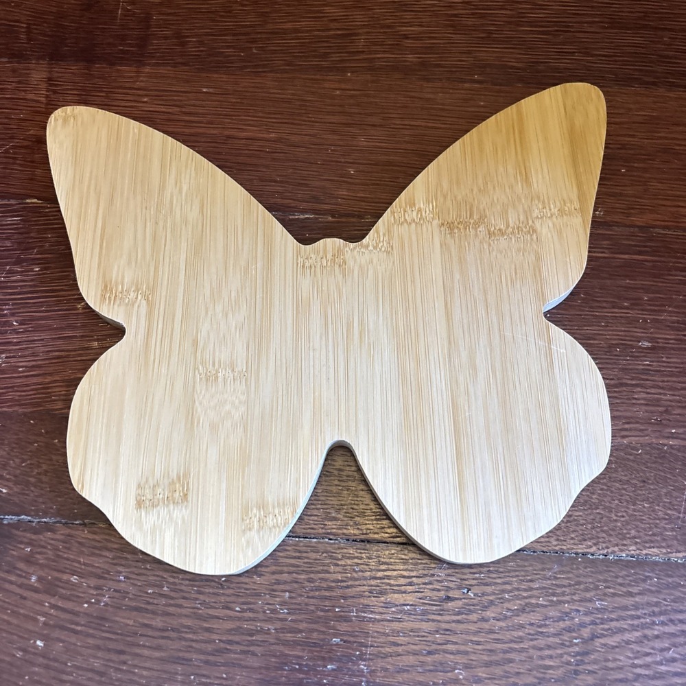 Dolly Butterfly Bamboo Serving Tray 4-Section Divided Charcuterie Board - Picture 2 of 6
